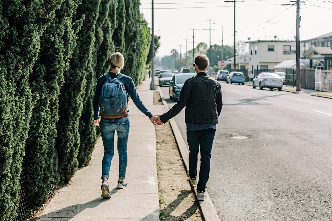 4 Budget-Friendly Date Ideas for Catholic Couples