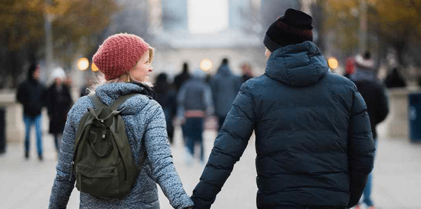couple dating in winter