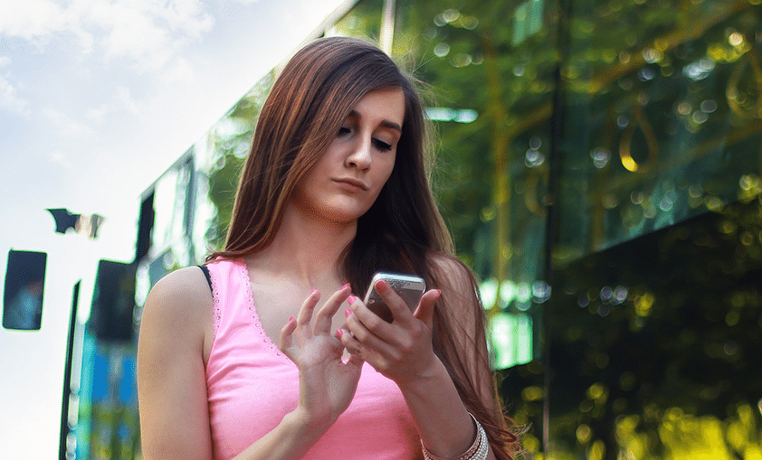 woman chatting over the phone