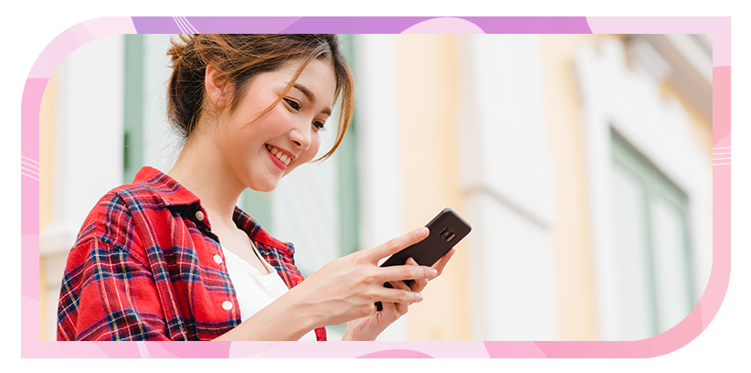 woman talking to someone over the phone