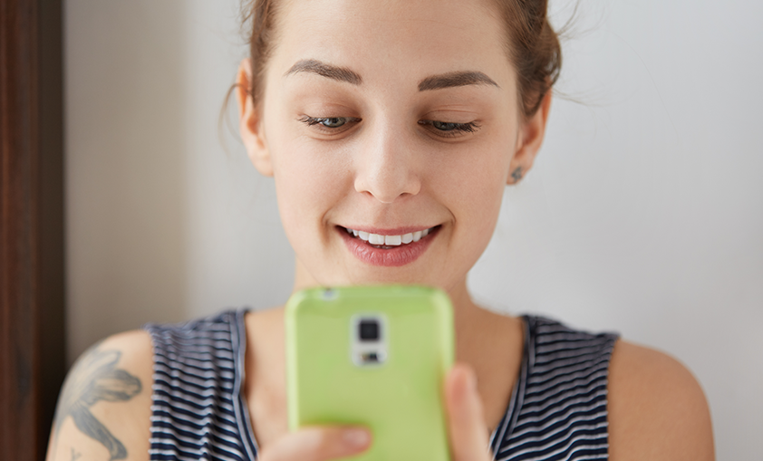 woman talking to someone over the phone